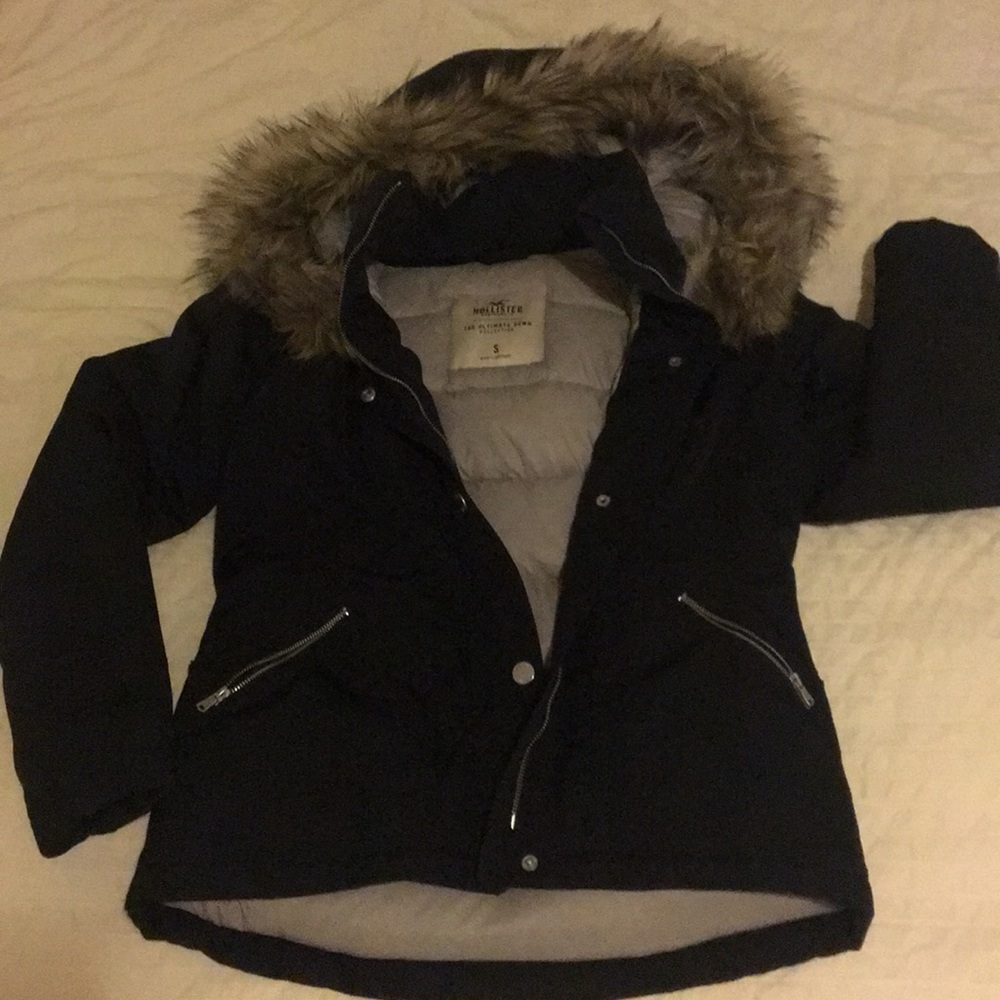 Black Hollister Down Jacket with faux fur hood
